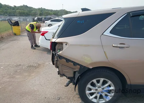 2018 Chevrolet Equinox Lt из США, поврежденный, VIN 2GNAXJEV4J6266972